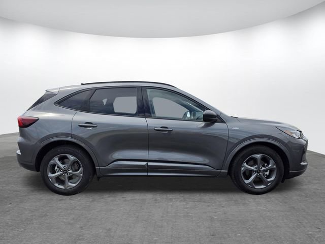 Used 2023 Ford Escape ST-Line w/ Tech Pack #1 image 3