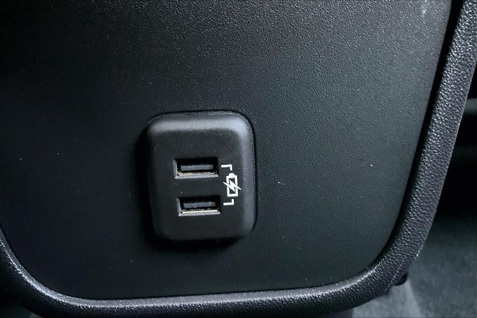Used 2024 GMC Terrain SLE w/ Driver Convenience Package FWD image 65