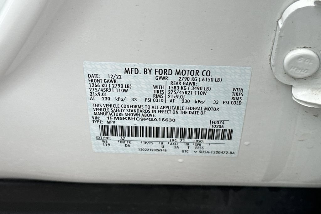 Certified 2023 Ford Explorer Platinum w/ Technology Package AWD/4WD image 31