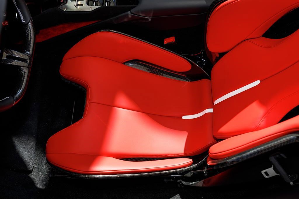 Used 2024 Ferrari 296 GTS RWD image 30