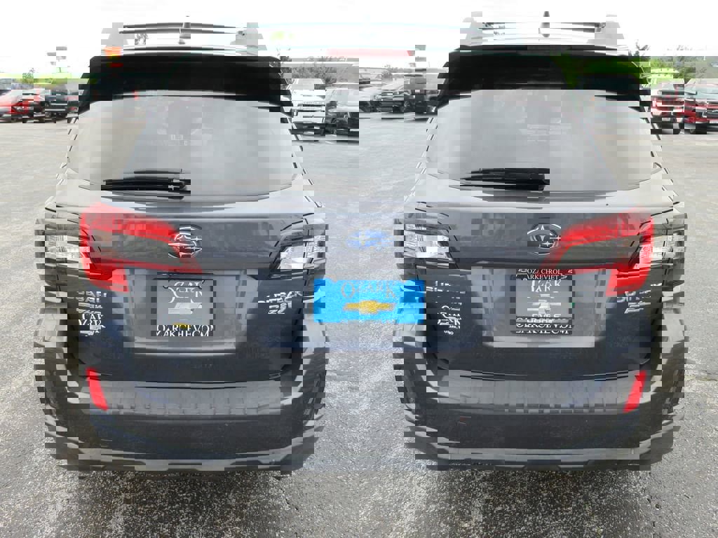 Used 2017 Subaru Outback 2.5i Limited AWD/4WD image 4