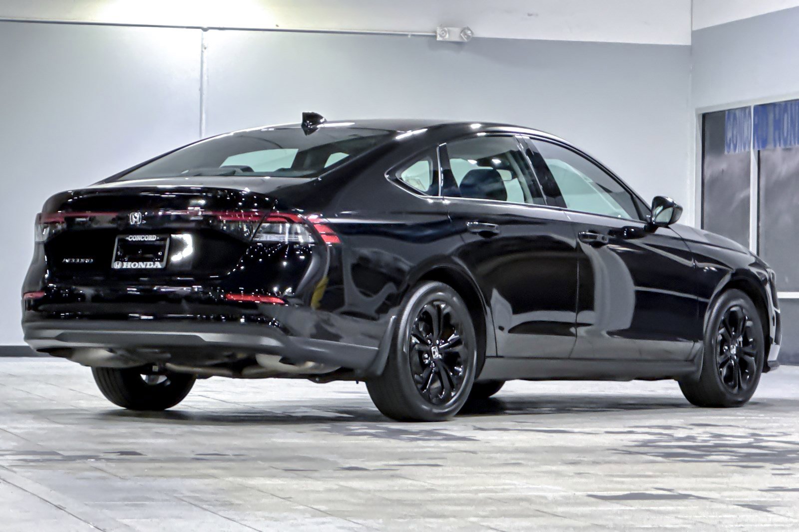 Used 2025 Honda Accord SE image 8