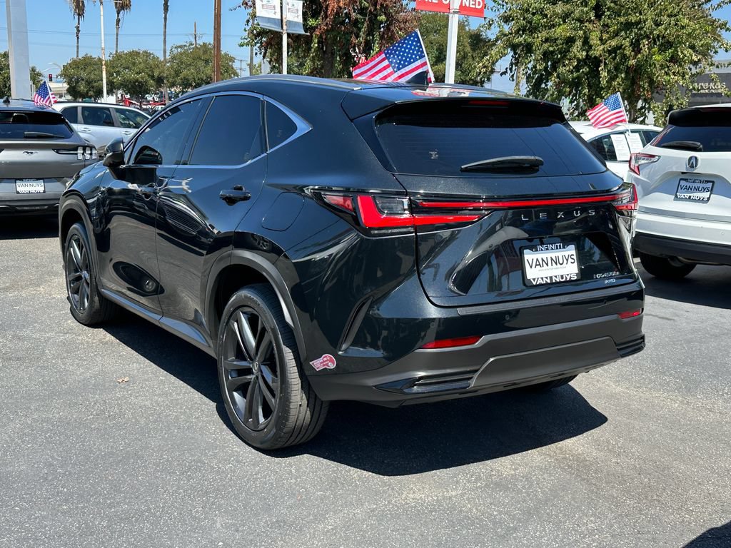 Used 2024 Lexus NX 450h+ AWD w/ Vision Package image 4