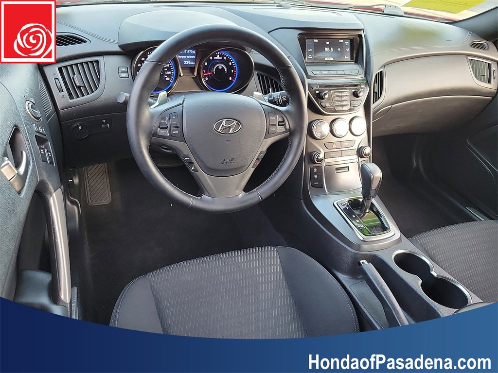 Used 2016 Hyundai Genesis 3.8 image 10