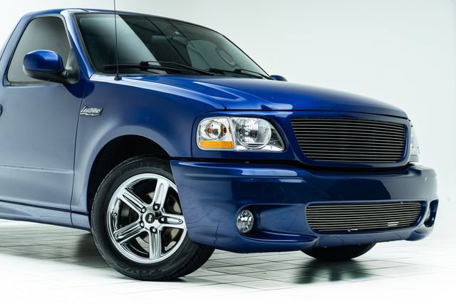Used 2003 Ford F150 Lightning RWD image 4