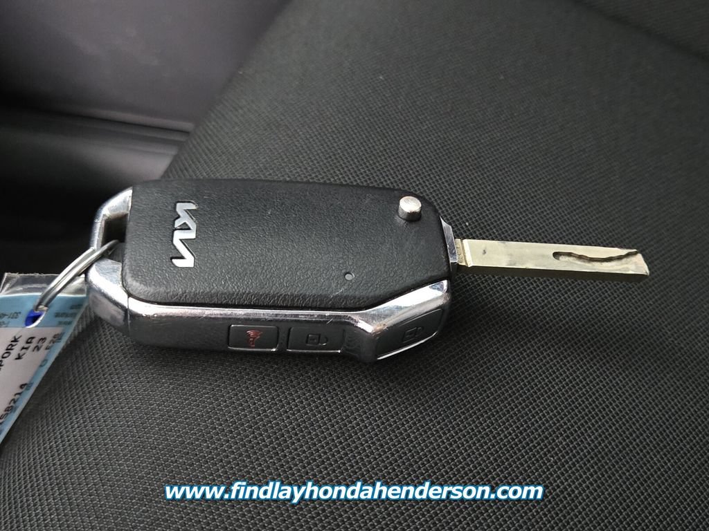 Used 2023 Kia Sportage LX FWD image 31