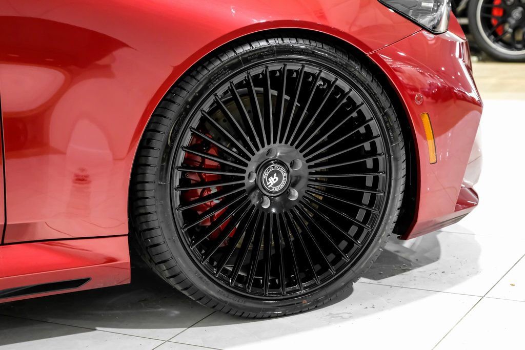 Used 2025 BMW M5 w/ Carbon Package image 48