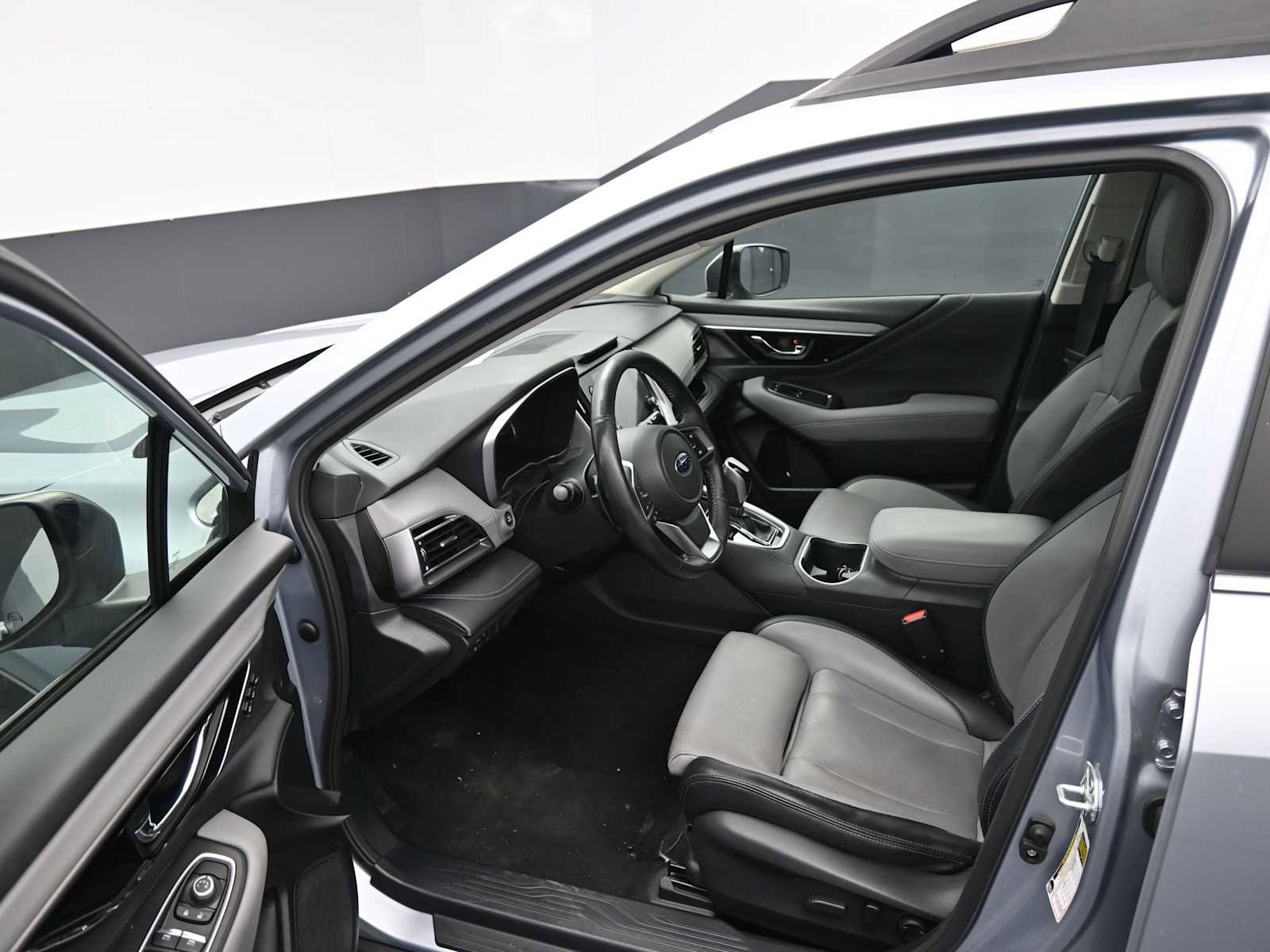 Used 2022 Subaru Outback Limited image 25