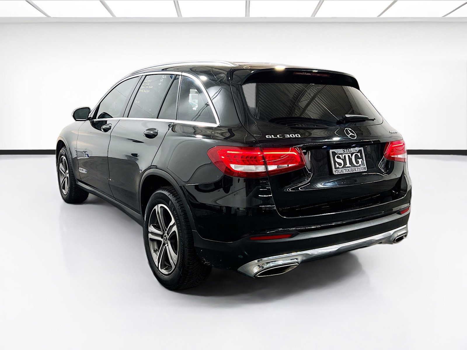 Used 2019 Mercedes-Benz GLC 300 4MATIC image 6
