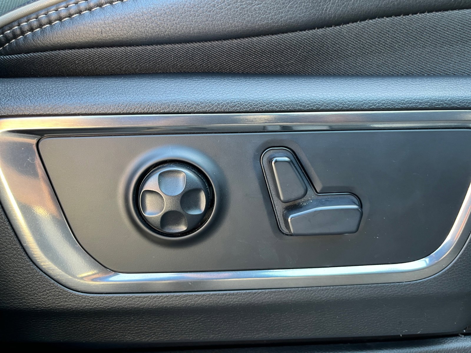 Used 2020 RAM 1500 Limited AWD/4WD image 28
