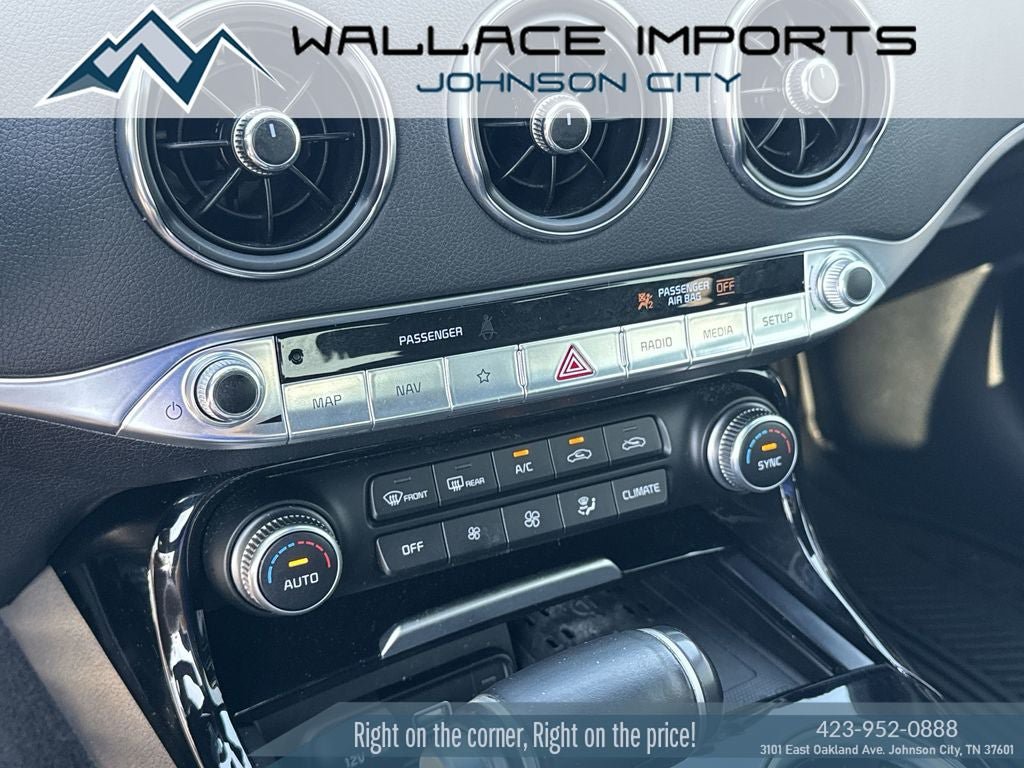 Used 2023 Kia Stinger GT-Line w/ Sun & Sound Package RWD image 26