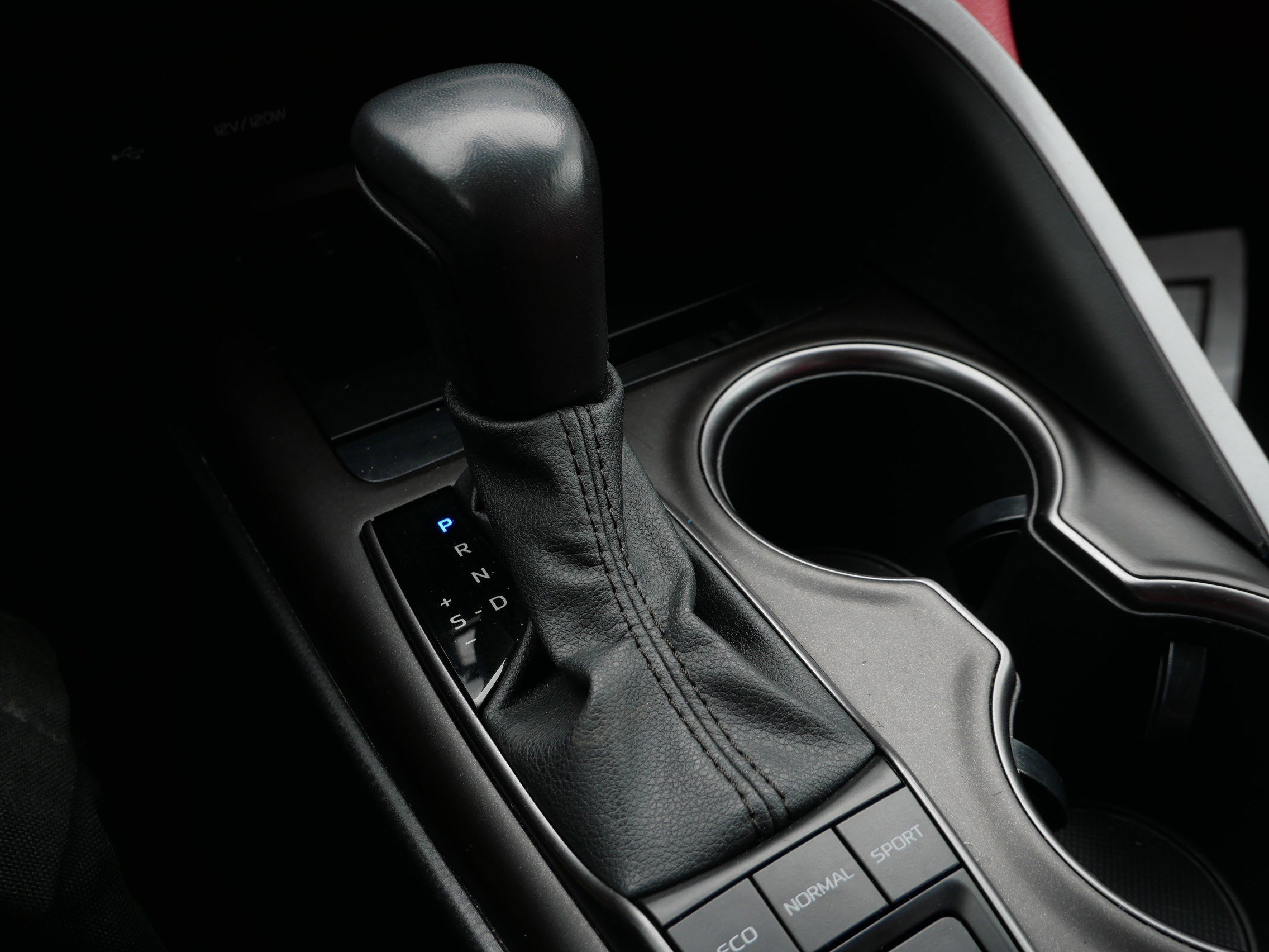 Used 2023 Toyota Camry XSE FWD image 31