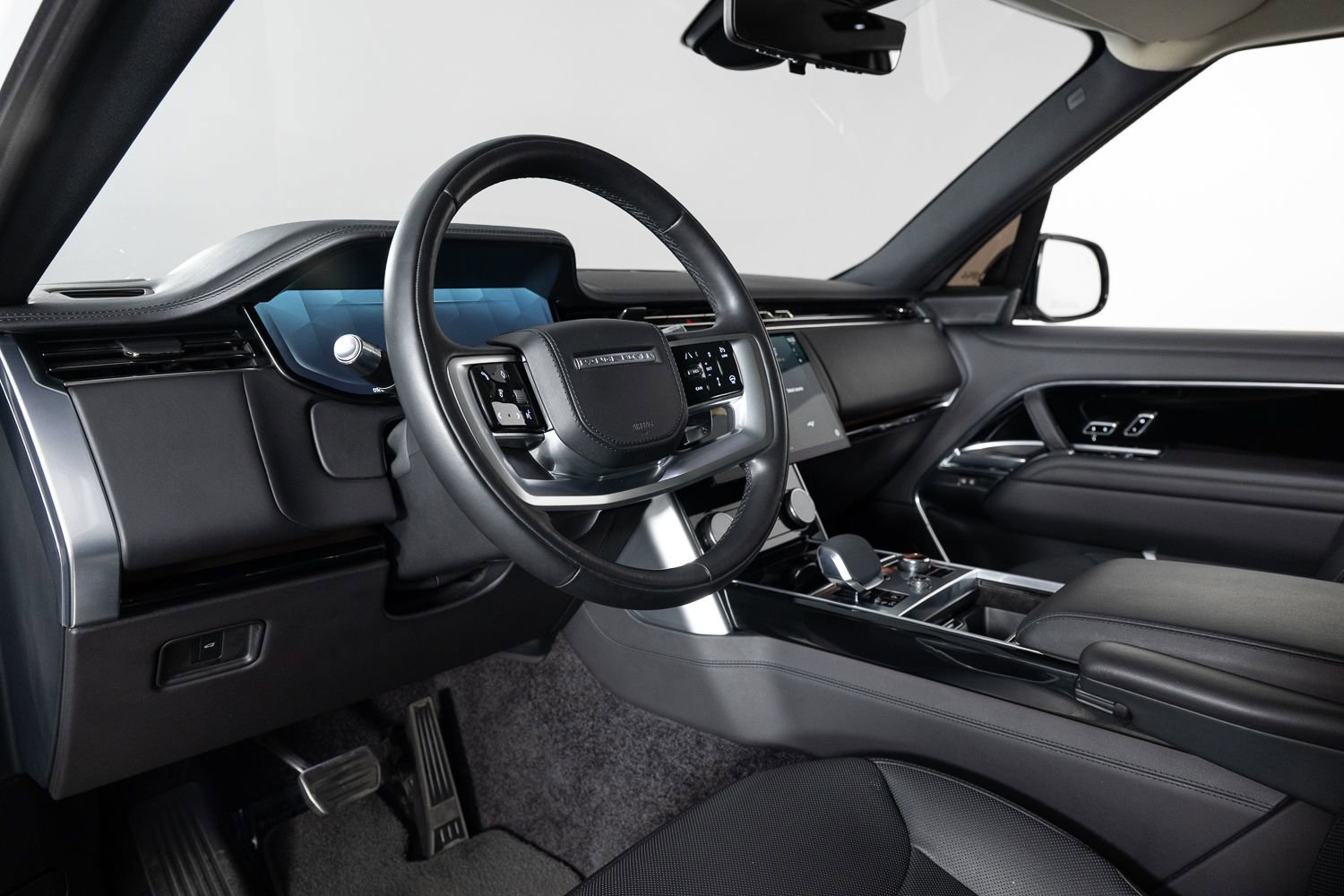 Used 2022 Land Rover Range Rover SE image 12