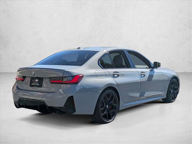 Used 2026 BMW 330i Sedan w/ M Sport Package image 5