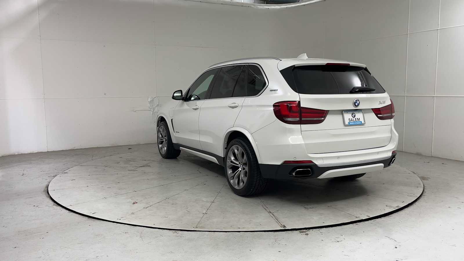 Used 2017 BMW X5 xDrive40e AWD/4WD image 3