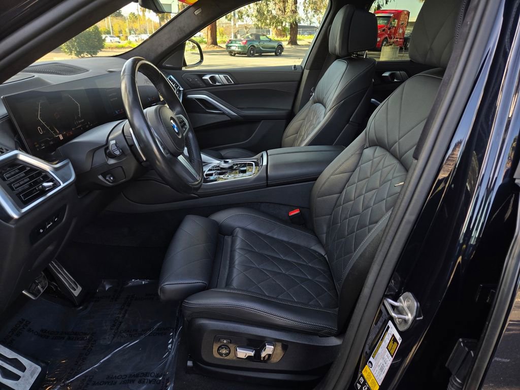 Used 2024 BMW X6 xDrive40i w/ Executive Package AWD/4WD image 19