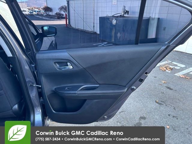 Used 2017 Honda Accord LX image 28