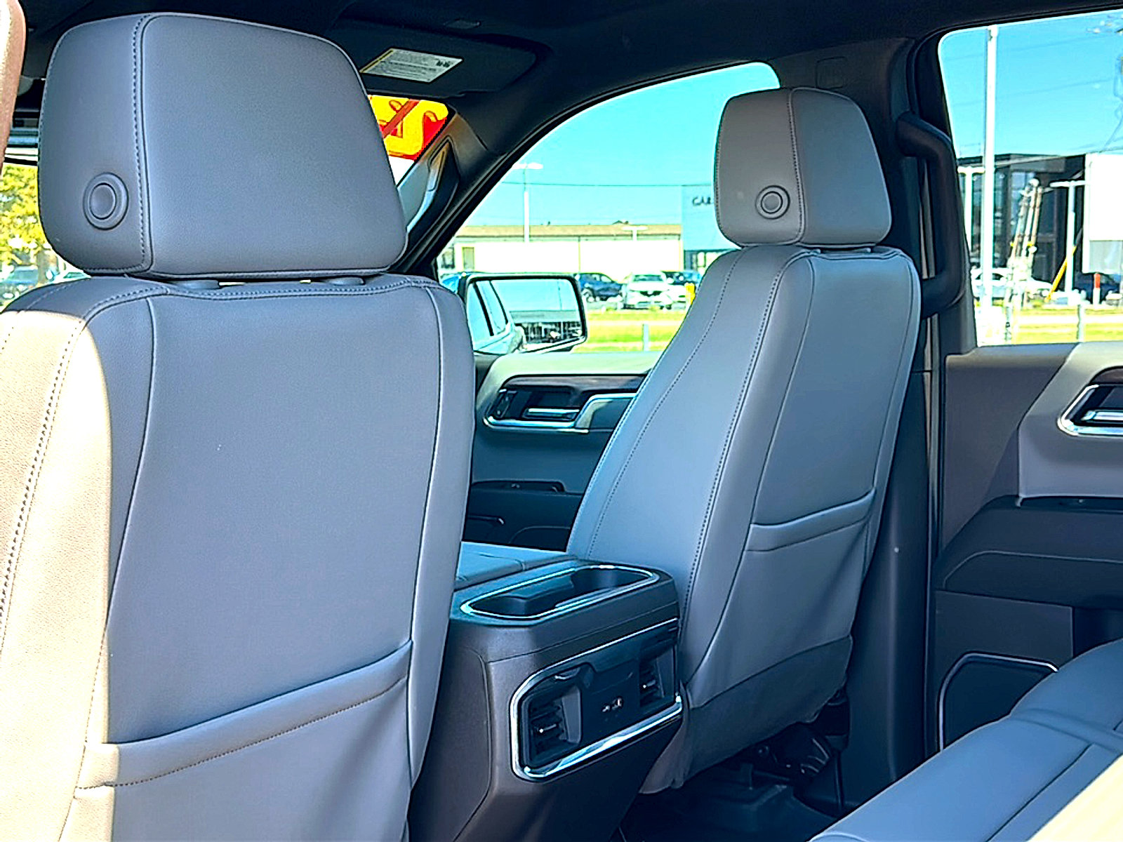 Used 2023 GMC Sierra 1500 SLT AWD/4WD image 17