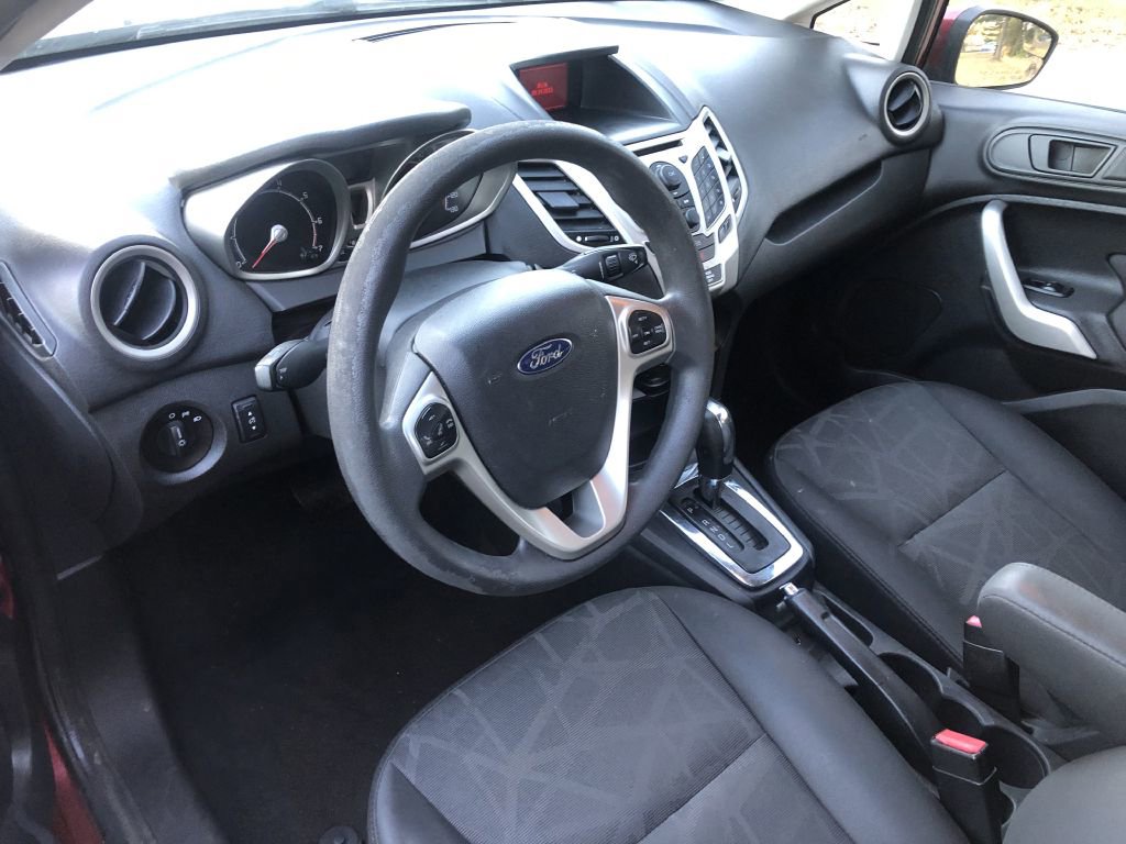 Used 2013 Ford Fiesta SE image 17