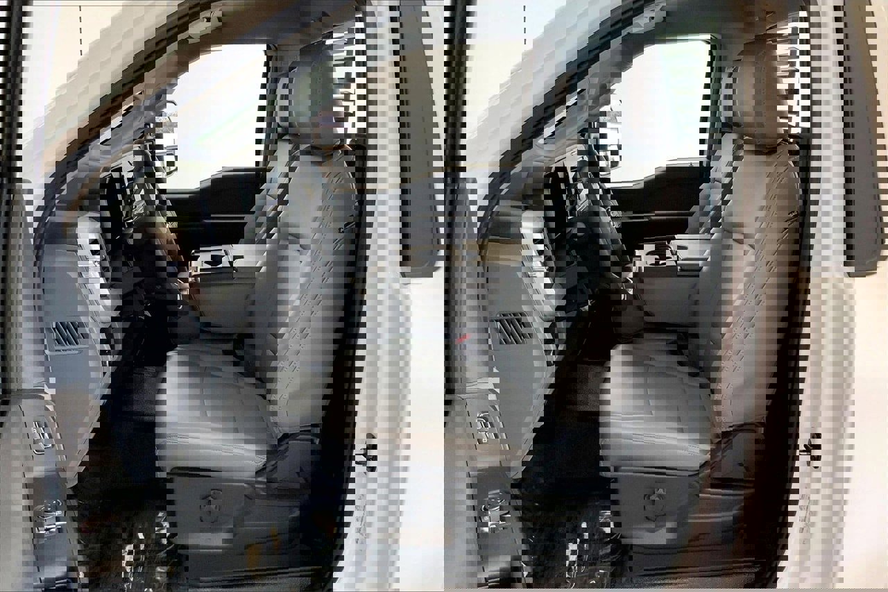 Used 2025 Ford F350 XL image 17