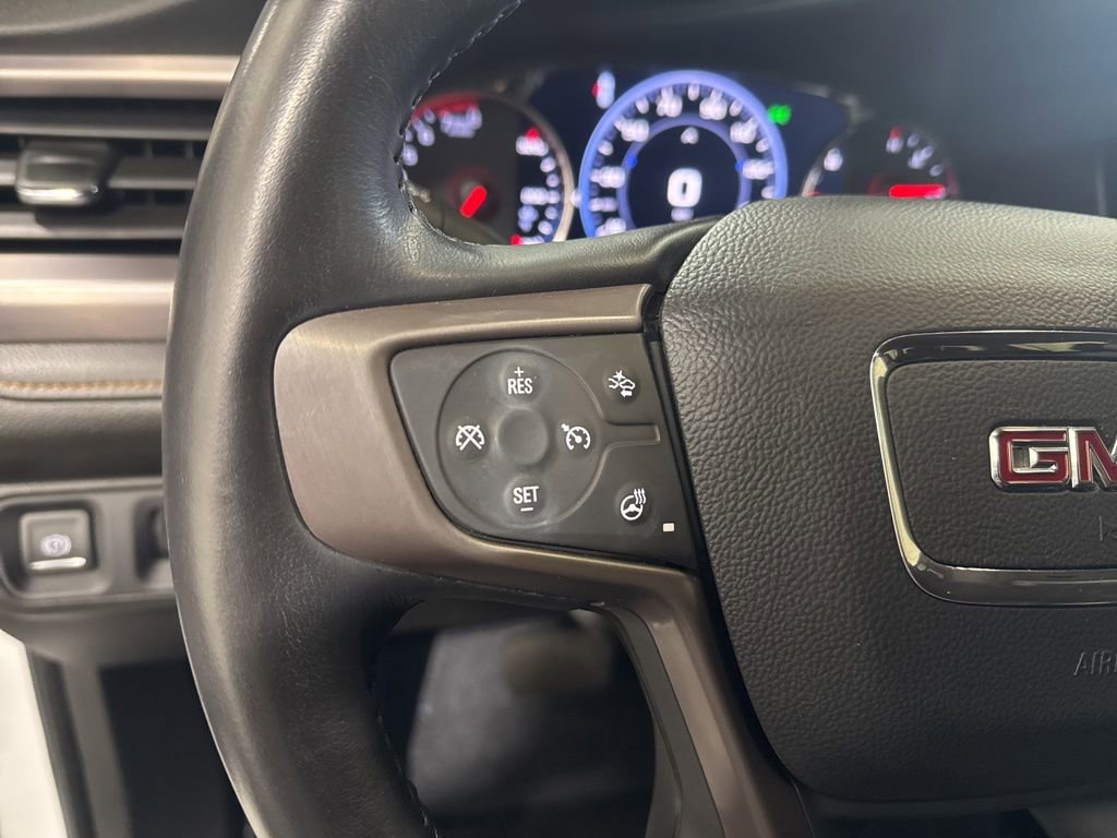 Used 2022 GMC Acadia AT4 w/ Technology Package image 18