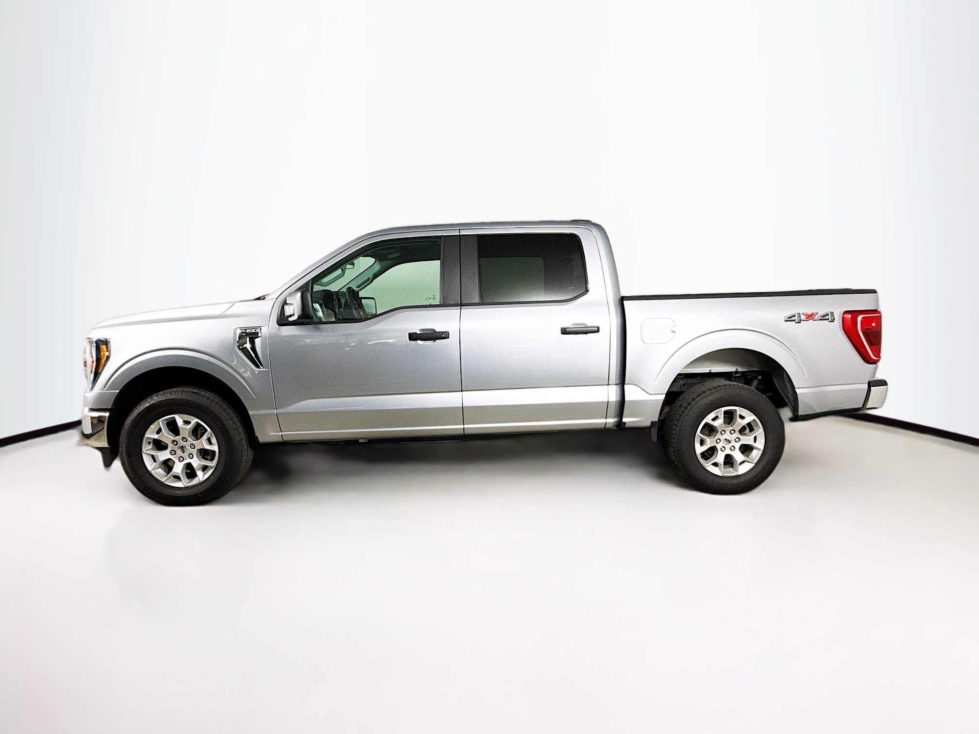 Used 2023 Ford F150 XLT AWD/4WD image 7