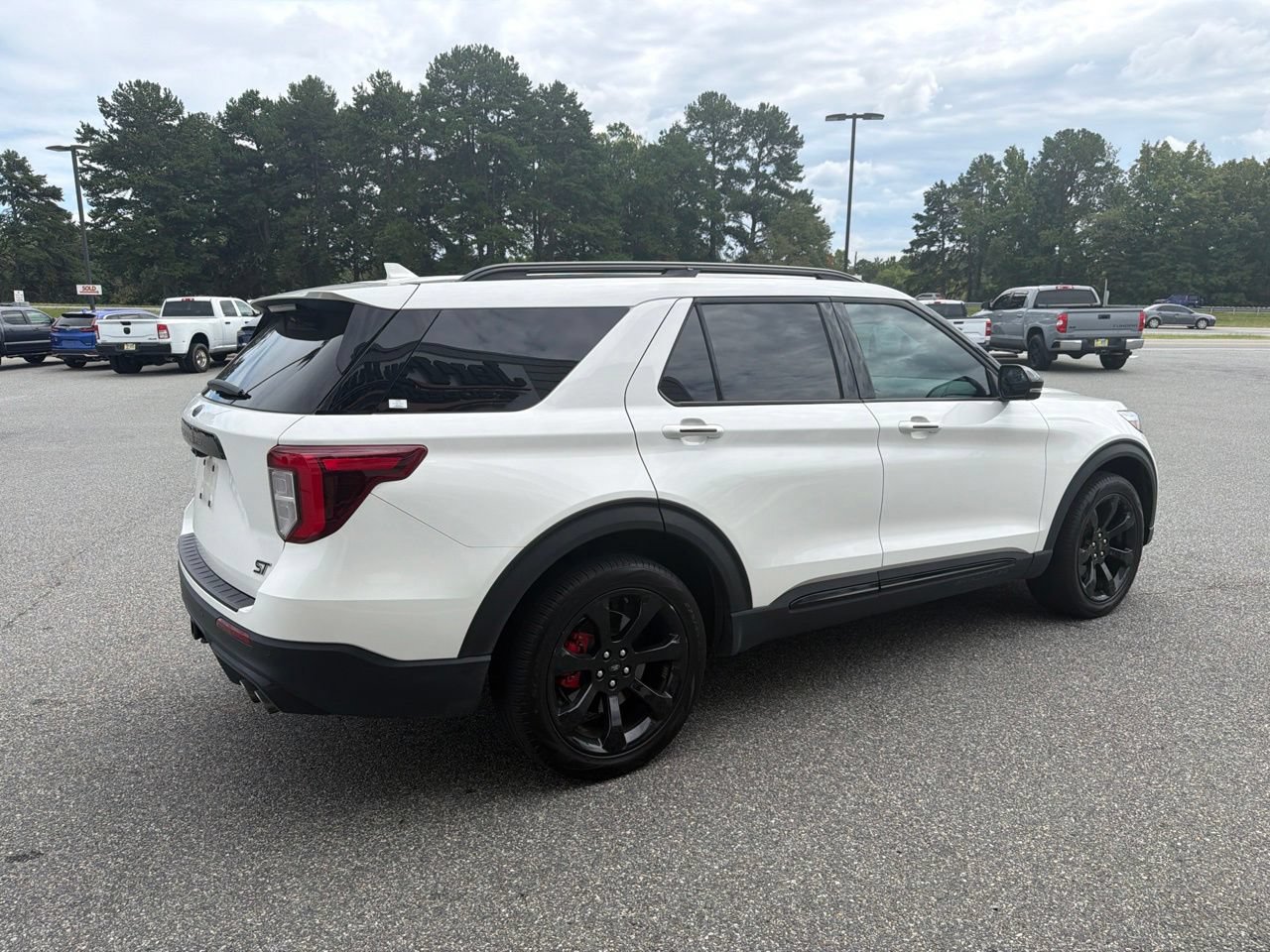 Used 2022 Ford Explorer ST w/ Equipment Group 401A AWD/4WD image 10