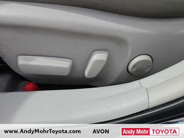 Used 2012 Toyota Camry XLE w/ Leather Pkg FWD image 13