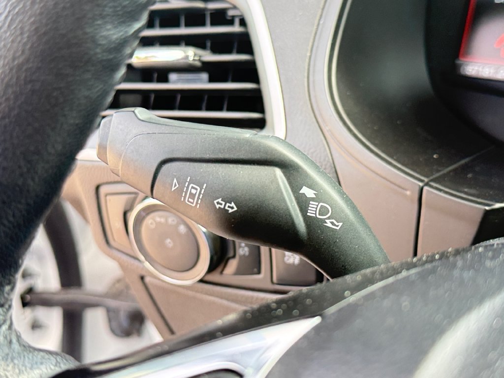 Used 2024 Ford Edge SEL AWD/4WD image 39
