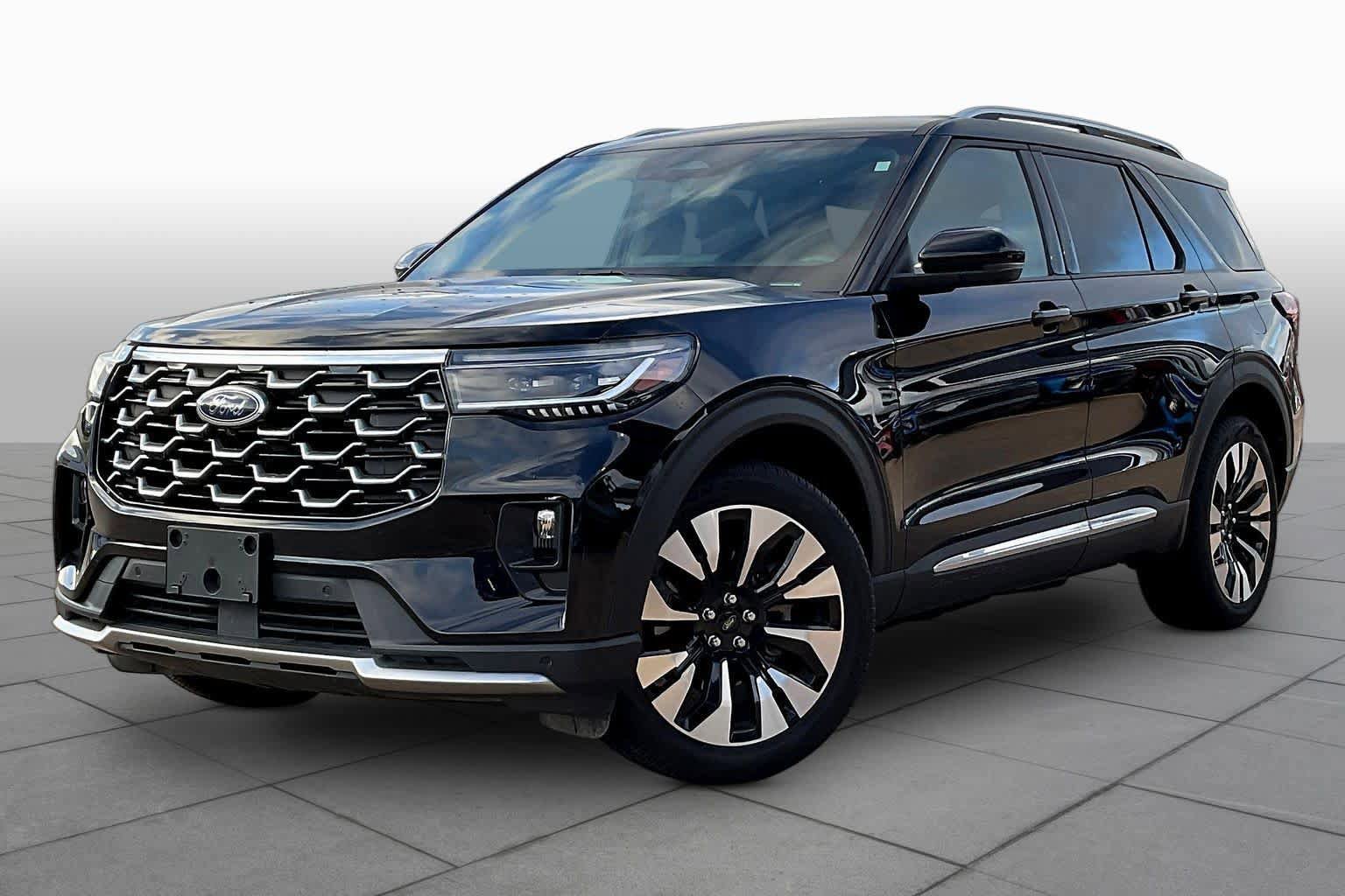 Used 2025 Ford Explorer Platinum w/ LUX Leather Package AWD/4WD image 2