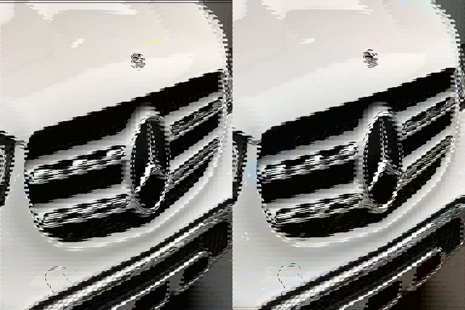 Used 2022 Mercedes-Benz GLC 300 image 30