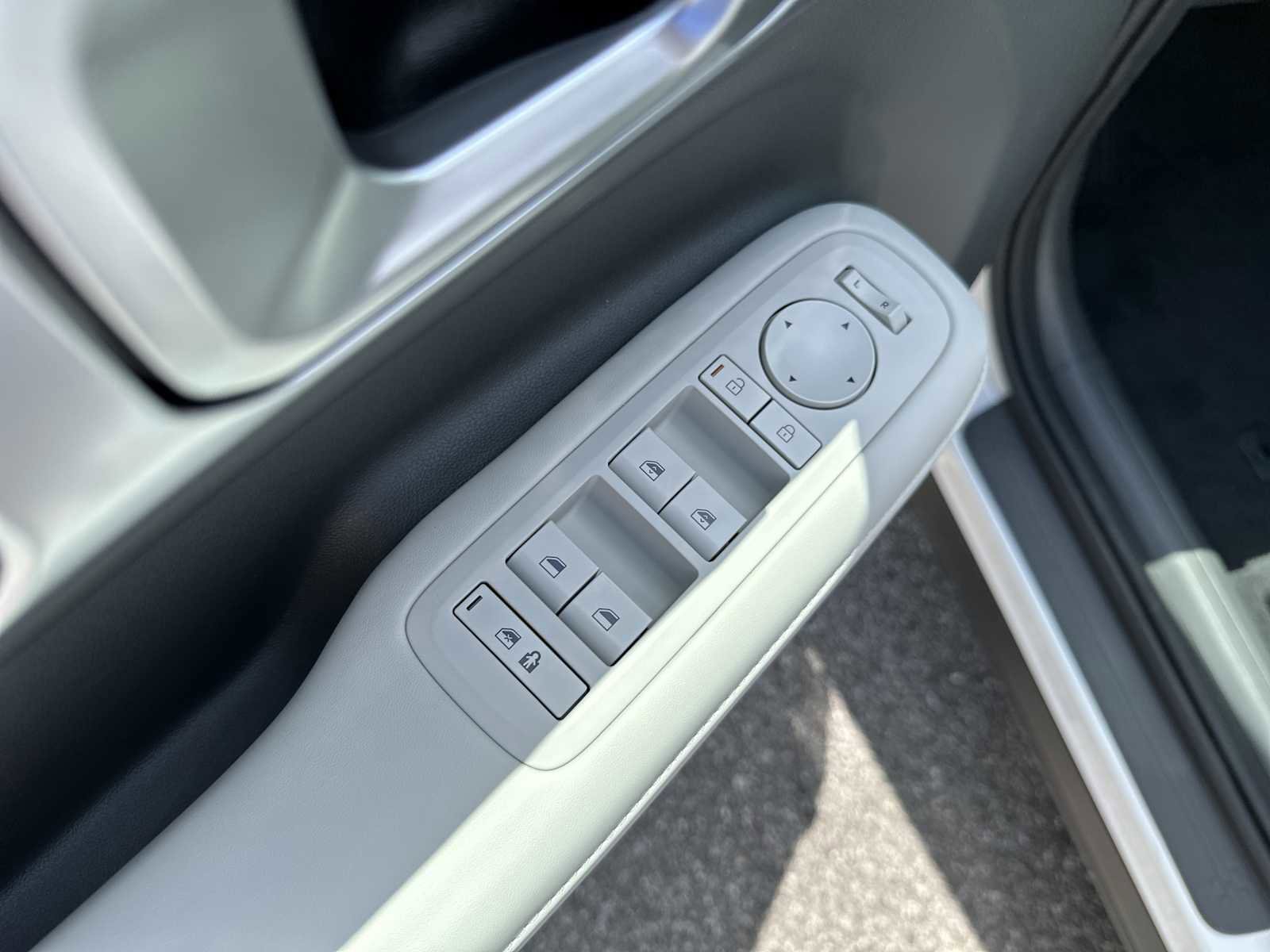 New 2026 Hyundai Santa Fe SEL FWD image 15