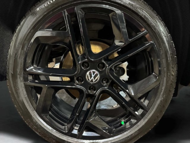 Used 2026 Volkswagen Tiguan SE R-Line AWD/4WD image 32