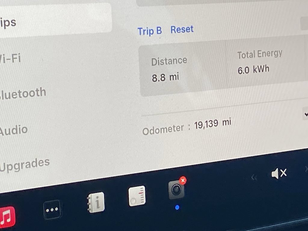 Used 2025 Tesla Model 3 Long Range RWD image 8