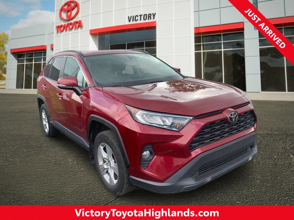 Used 2019 Toyota RAV4 XLE w/ Convenience Package AWD/4WD image 1