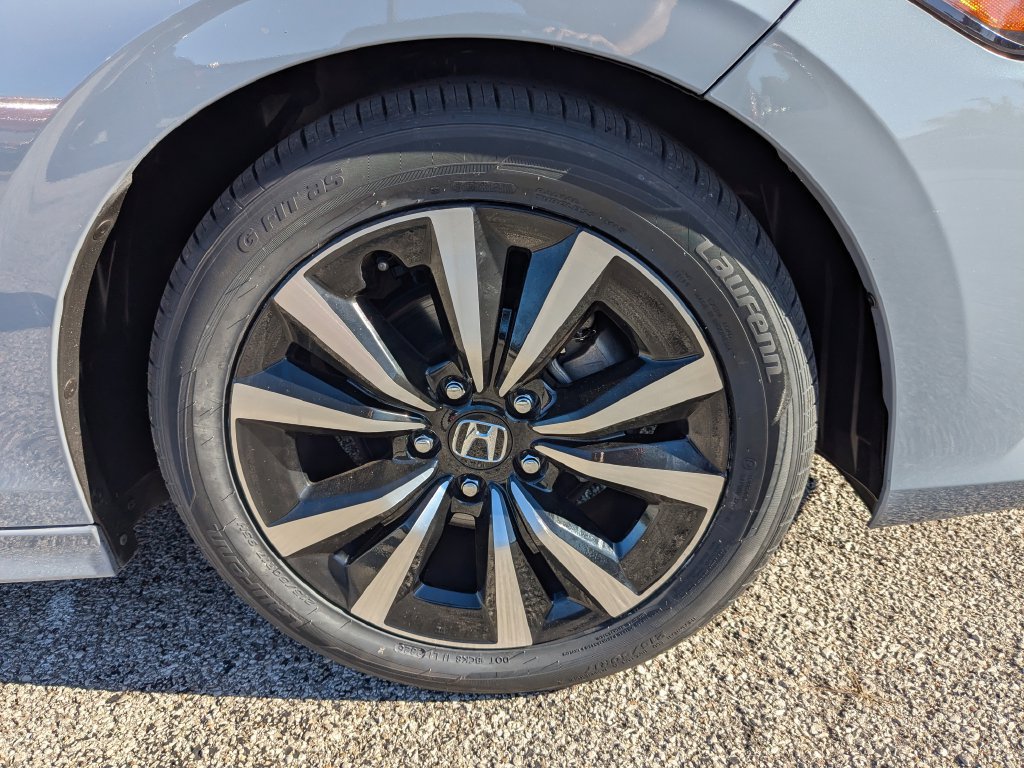 Used 2024 Honda Civic EX image 16