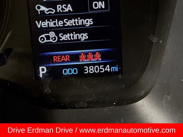 Used 2022 Toyota Corolla LE image 32