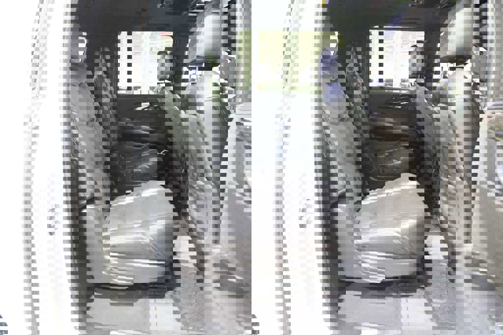 Used 2020 Cadillac Escalade ESV Platinum image 26