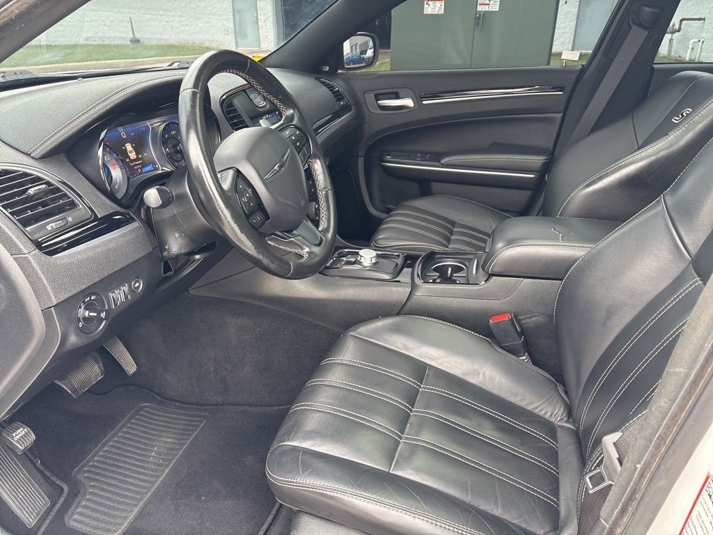 Used 2019 Chrysler 300 S RWD image 7