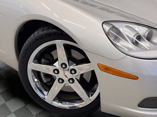 Used 2008 Chevrolet Corvette Convertible w/ Preferred Equipment Group RWD image 24