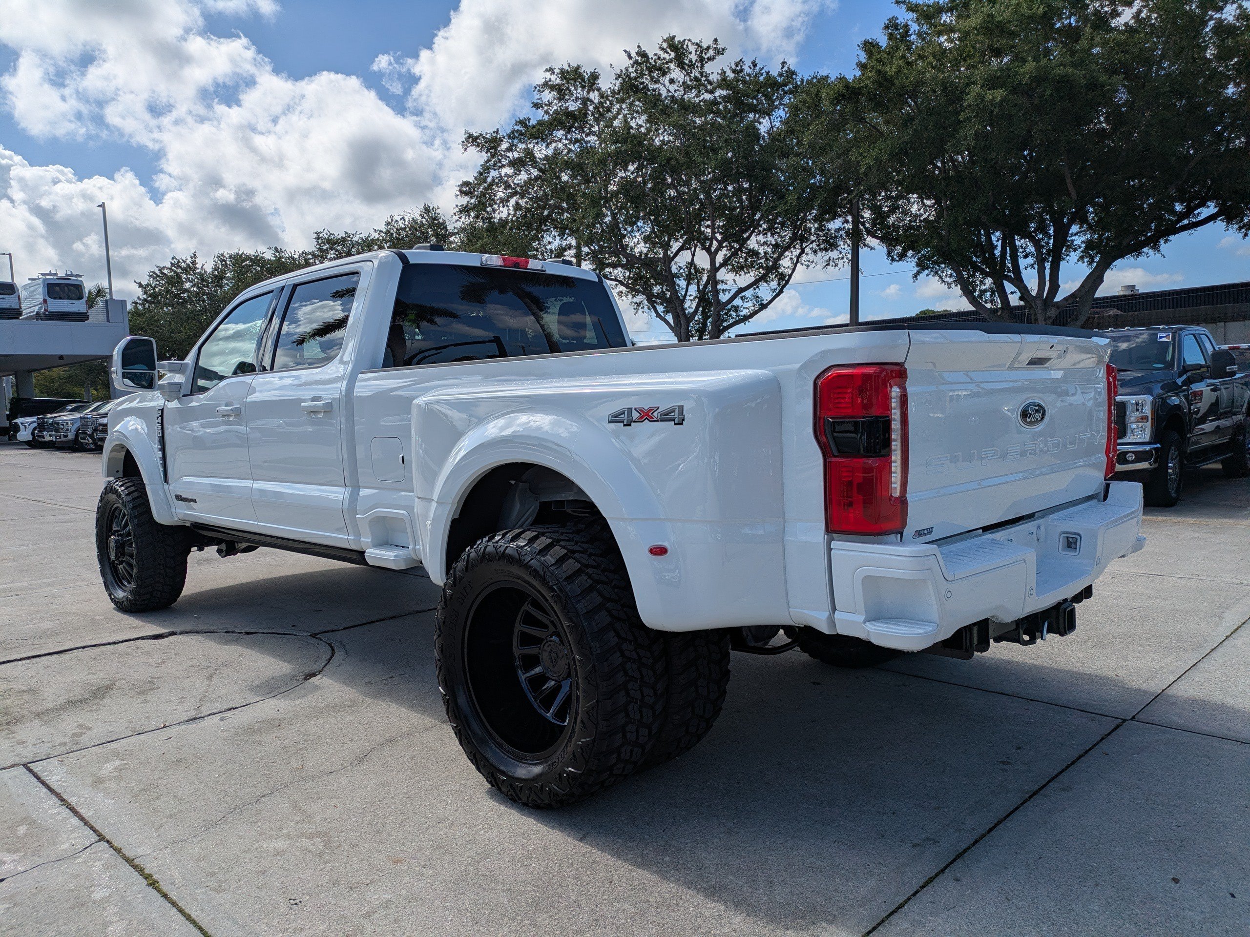Used 2026 Ford F450 Lariat AWD/4WD image 6