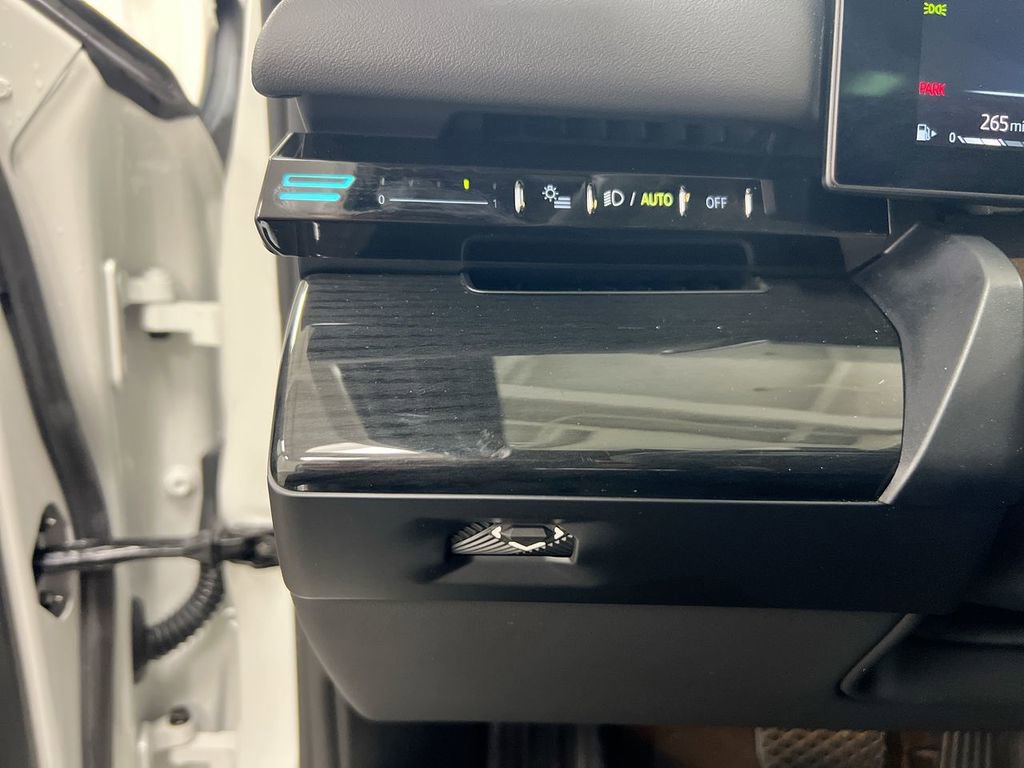 Used 2026 BMW 530i image 19