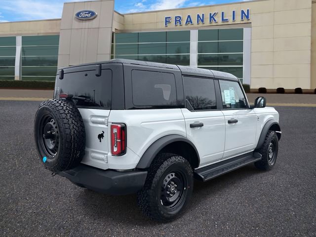 New 2026 Ford Bronco Outer Banks w/ Black Appearance Package image 7
