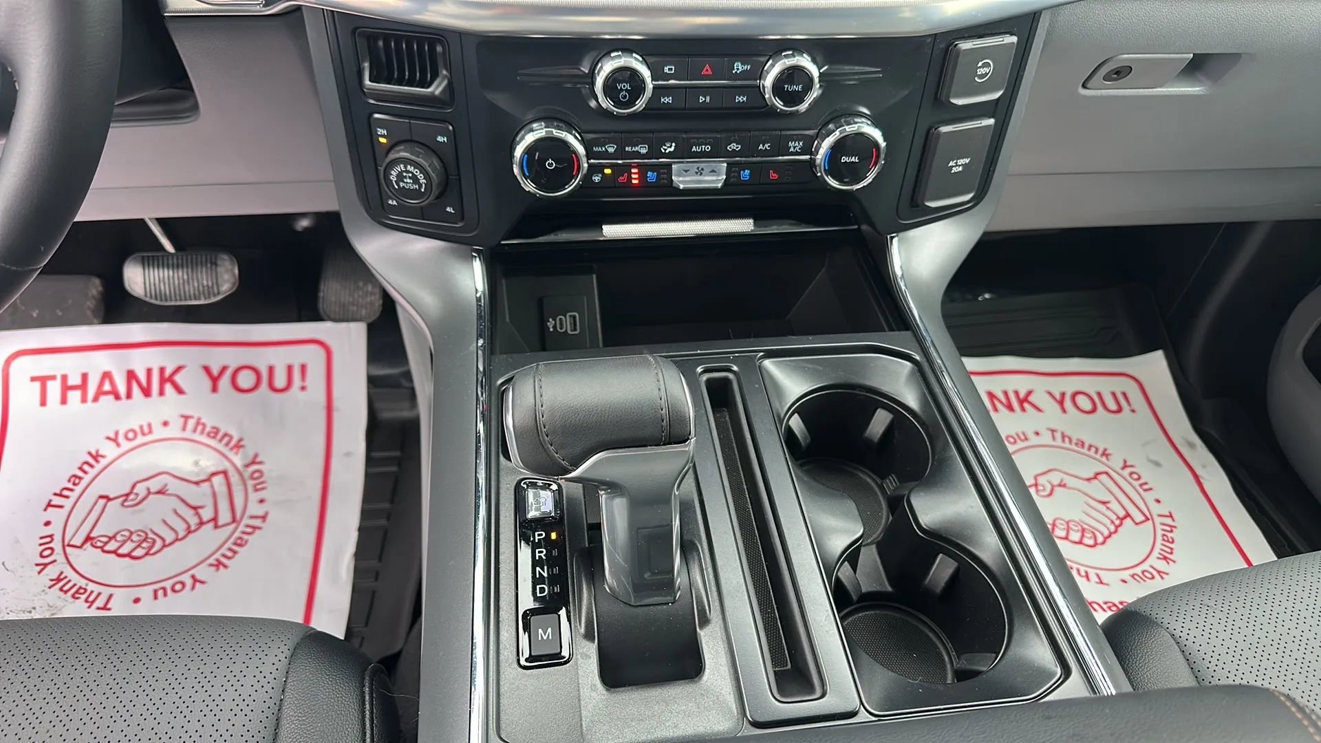 Used 2025 Ford F150 Lariat w/ Equipment Group 501A Mid image 18