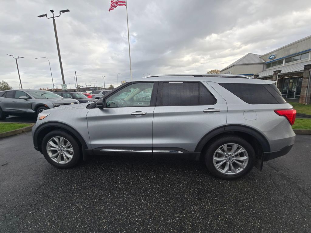 Used 2022 Ford Explorer Limited w/ Class IV Trailer Tow Package image 7