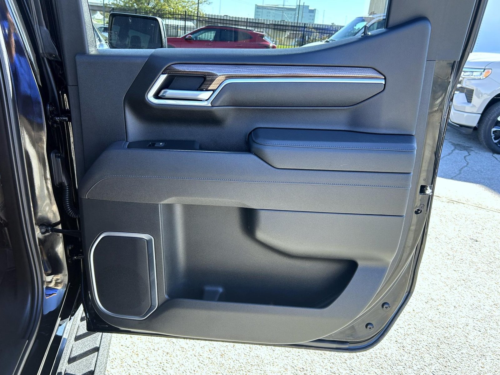 Certified 2026 Chevrolet Silverado 1500 RST w/ Safety Package AWD/4WD image 19