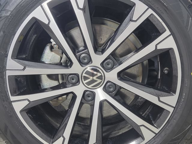 Used 2025 Volkswagen Jetta Sport FWD image 10