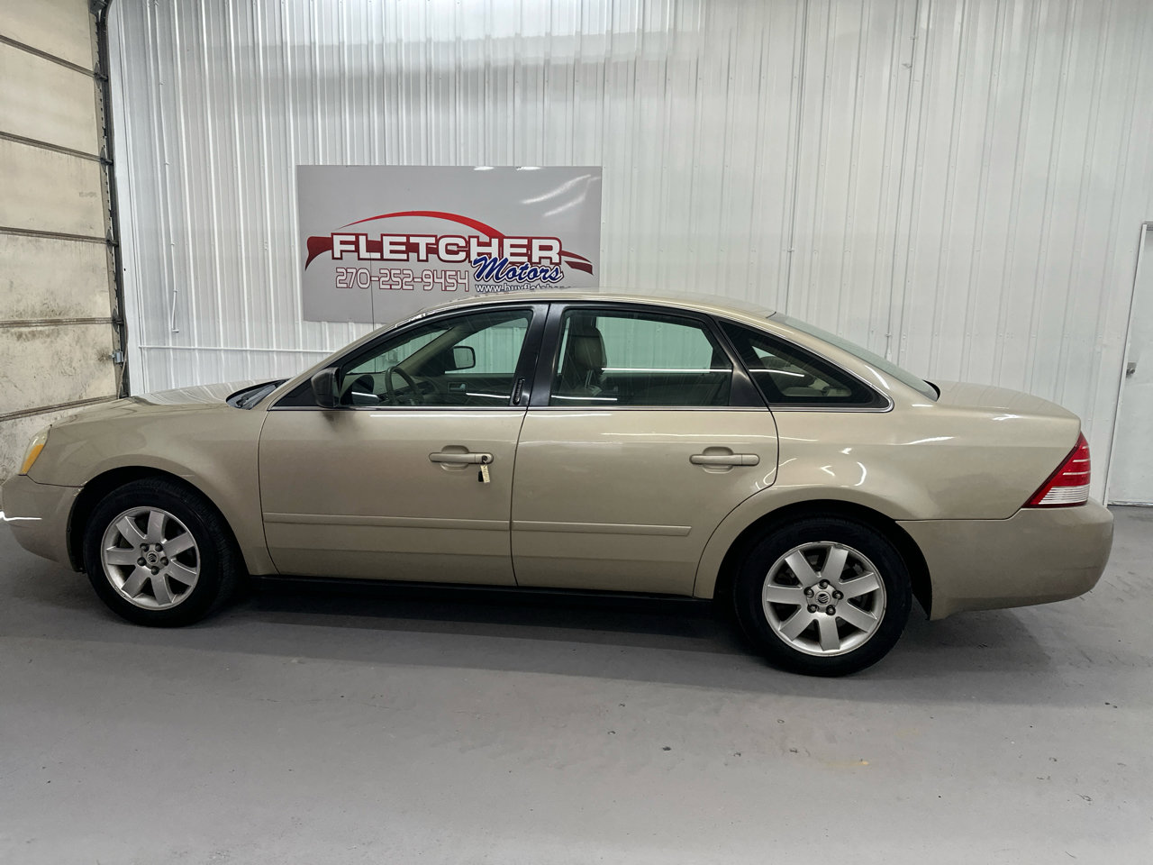 Used 2005 Mercury Montego Luxury image 6