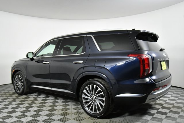 Used 2024 Hyundai Palisade Calligraphy image 14