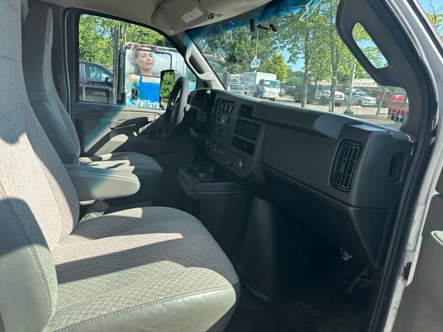 Used 2020 GMC Savana 4500 w/ Power Convenience Package RWD image 22
